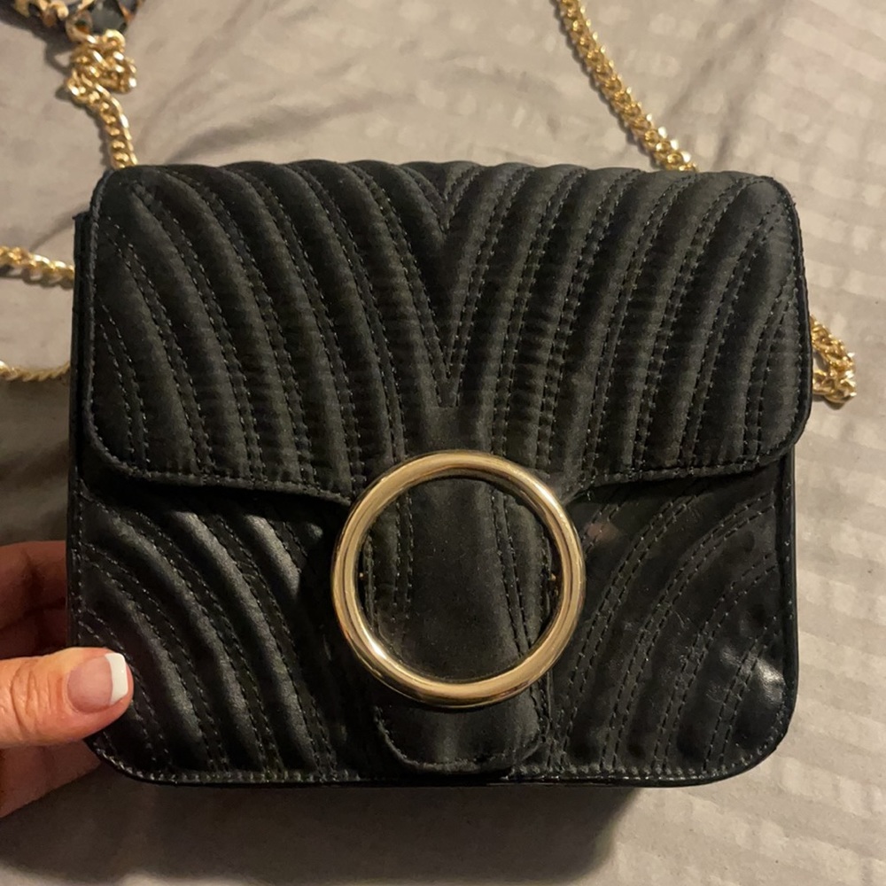SHEIN Black and gold cross body - Picture 2 of 5